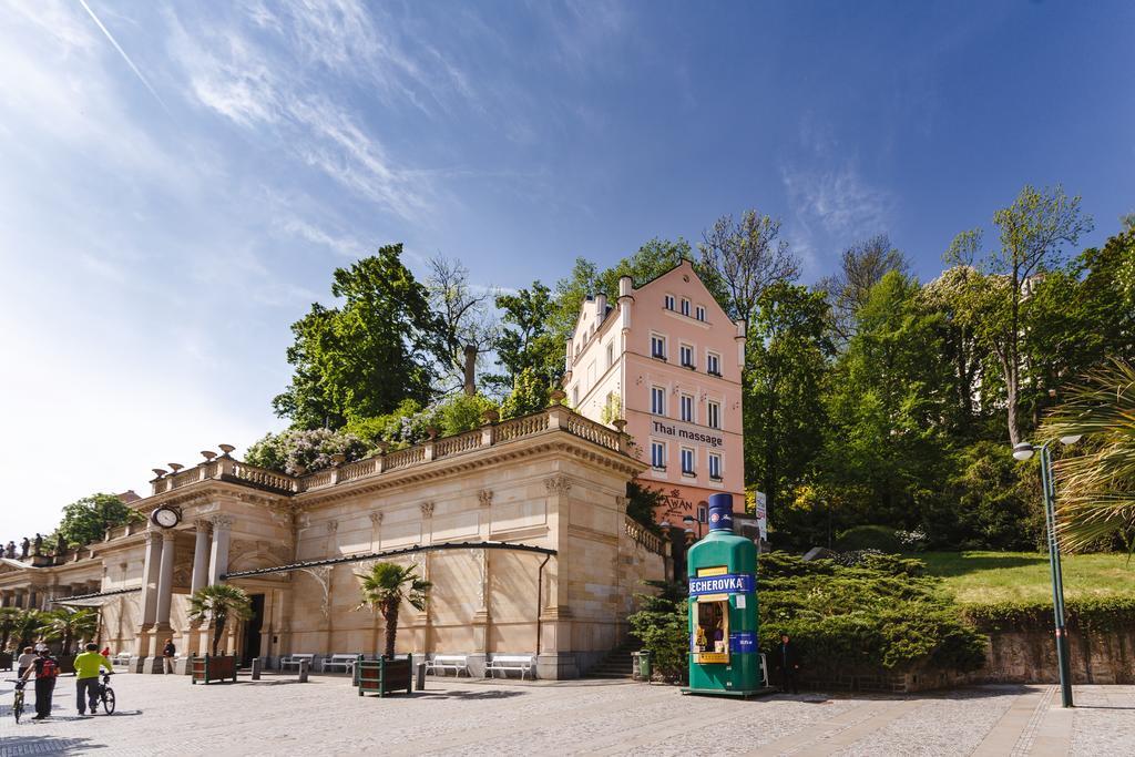 Hotel Maltezsky Kriz Karlovy Vary Exterior photo