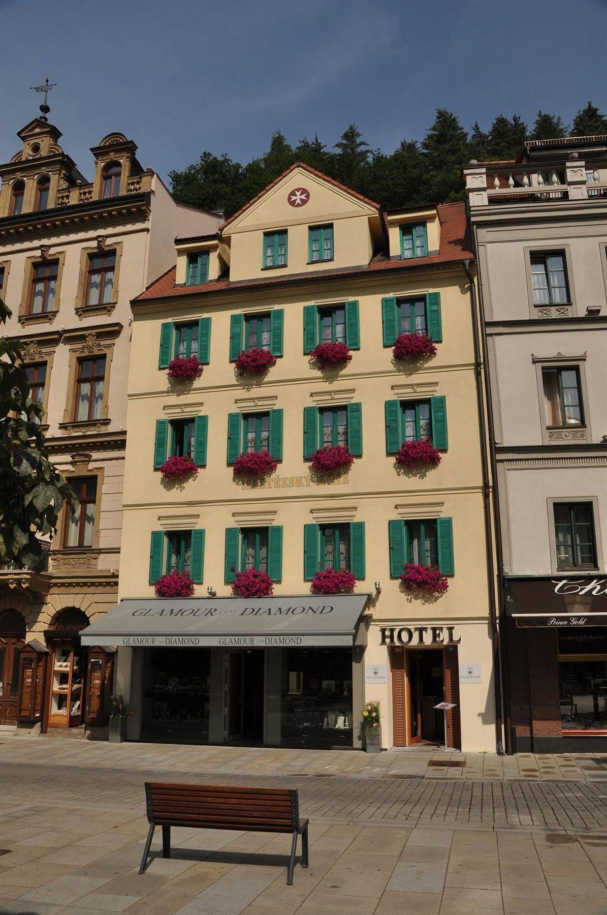 Hotel Maltezsky Kriz Karlovy Vary Exterior photo