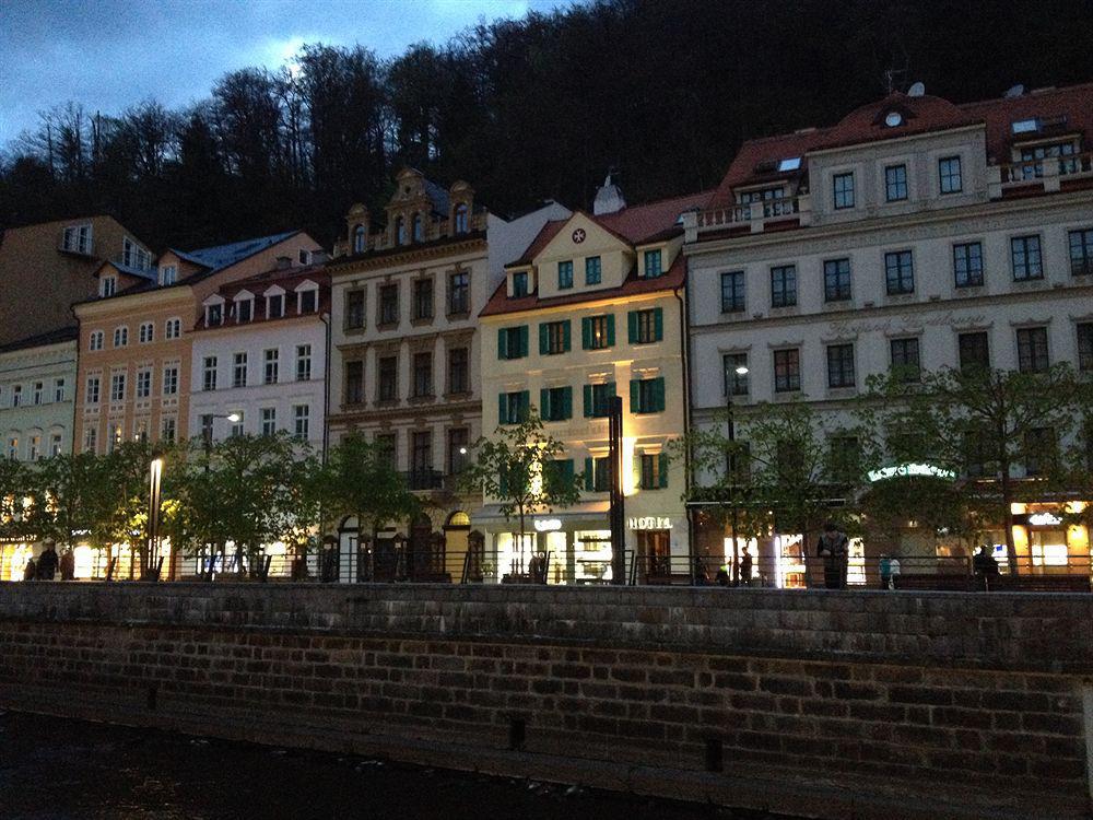 Hotel Maltezsky Kriz Karlovy Vary Exterior photo